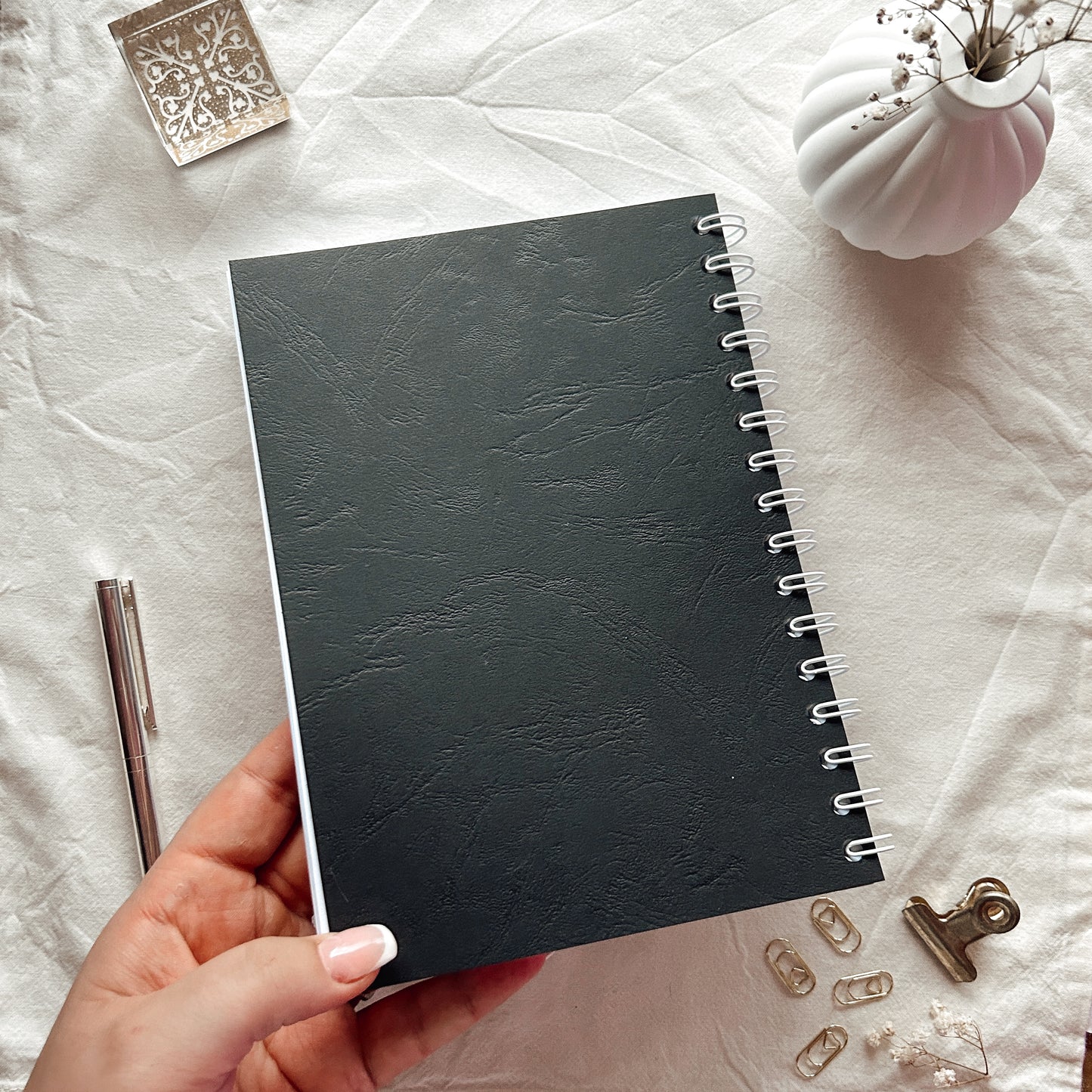 Undatierter Budgetjahresplaner beige - A5